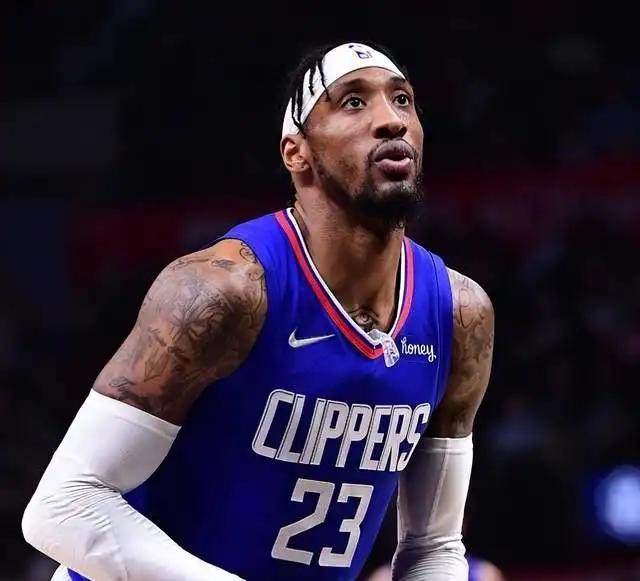 【观察】顺应时代潮流!快艇能排出哪些全锋线阵容?